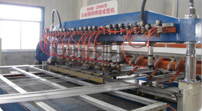 自動網(wǎng)片焊接機
